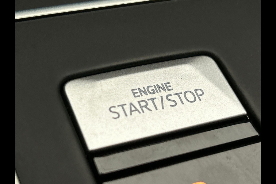 Volkswagen Golf 1.5 eTSI Life Business Navigatie Massage Stoel&stuur verwarming Orgineel Nederlands