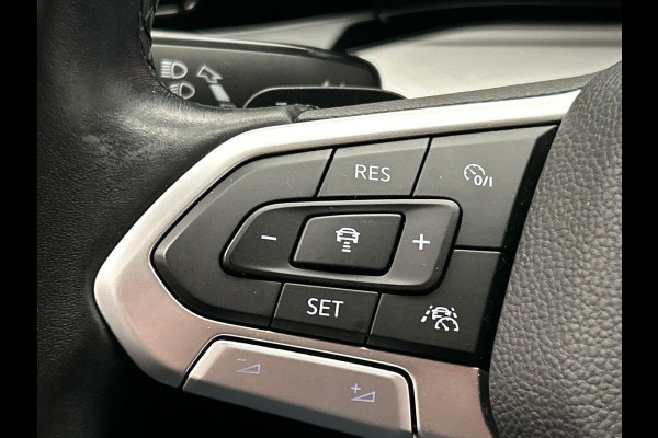 Volkswagen Golf 1.5 eTSI Life Business Navigatie Massage Stoel&stuur verwarming Orgineel Nederlands