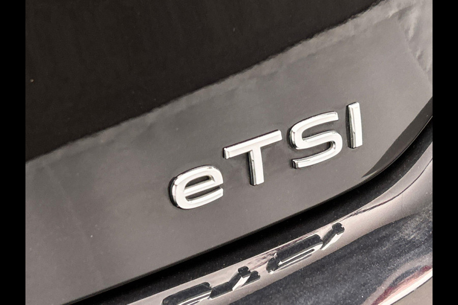 Volkswagen Golf 1.5 eTSI Life Business Navigatie Massage Stoel&stuur verwarming Orgineel Nederlands