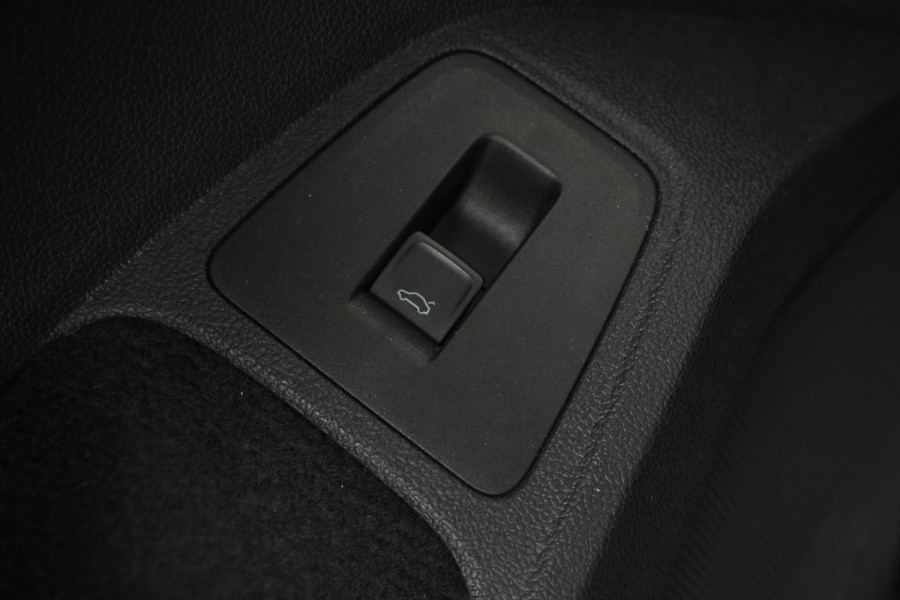 Volkswagen Tiguan 1.5 TSI Elegance Automaat, Volleder, Digital Dash