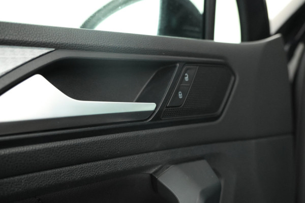 Volkswagen Tiguan 1.5 TSI Elegance Automaat, Volleder, Digital Dash