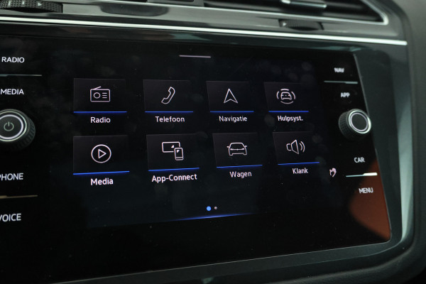 Volkswagen Tiguan 1.5 TSI Elegance Automaat, Volleder, Digital Dash