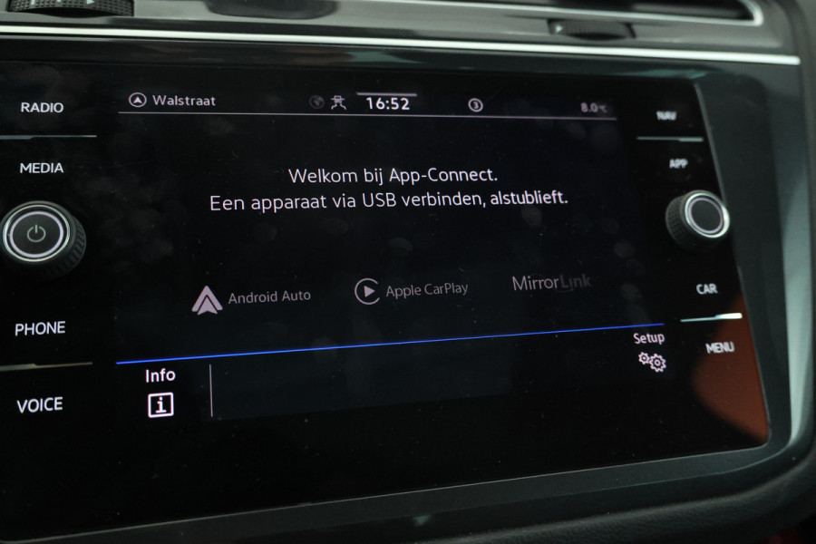 Volkswagen Tiguan 1.5 TSI Elegance Automaat, Volleder, Digital Dash