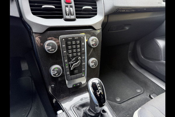 Volvo V40 Cross Country T3 Automaat Summum ** Navigatie ** Business Pack ** Stoelverwarming