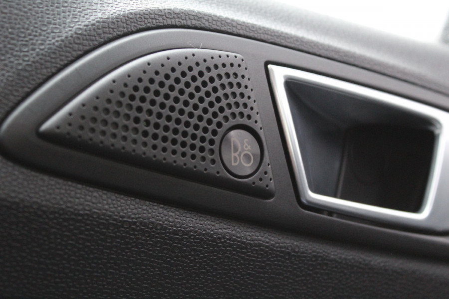 Ford EcoSport 1.0 EcoBoost 125PK ST-Line | Schuif/Kantel dak | Trekhaak | B&O | BLIS | Navigatie