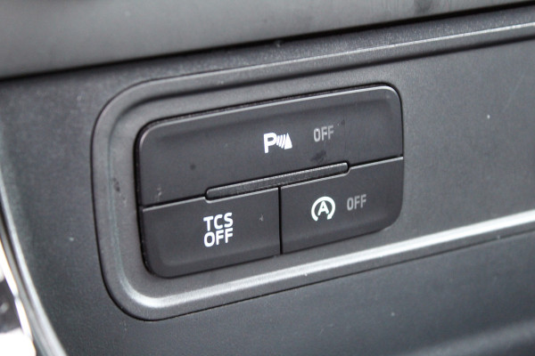 Ford EcoSport 1.0 EcoBoost 125PK ST-Line | Schuif/Kantel dak | Trekhaak | B&O | BLIS | Navigatie