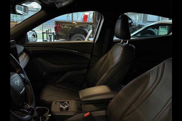 Ford Mustang Mach-E Extended AWD 98 kWh PANO, B&O, 360, ACC