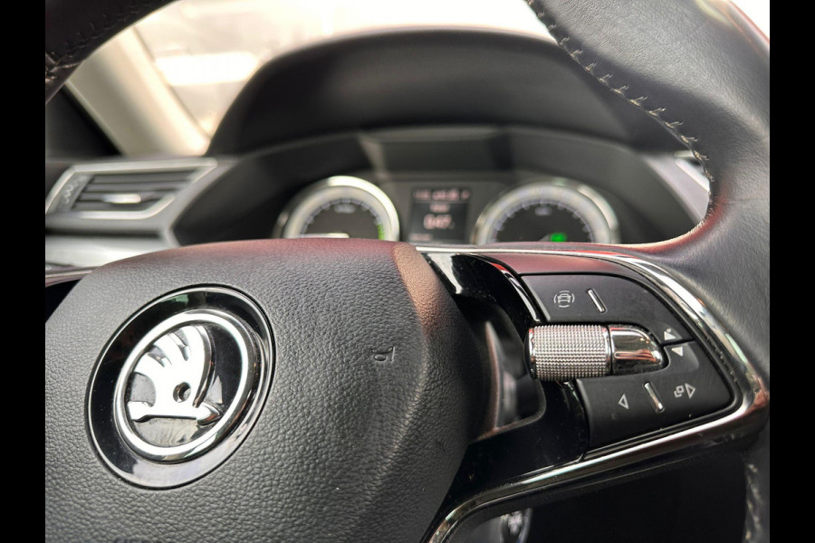 Škoda Superb Combi 1.4 TSI iV Business Edition Plus