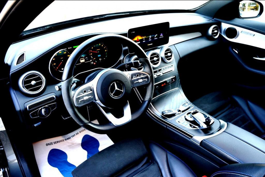 Mercedes-Benz C-Klasse Estate 300 e AMG 360º/LEER/NAVI/PANO