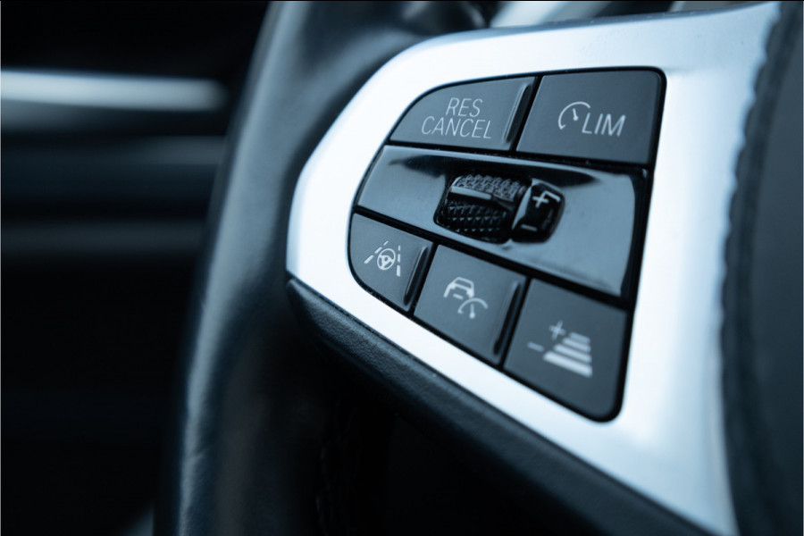 BMW X3 xDrive30e M Sport Panorama / Co-Pilot / Head-Up / HiFi / Trekhaak /