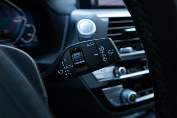 BMW X3 xDrive30e M Sport Panorama / Co-Pilot / Head-Up / HiFi / Trekhaak /
