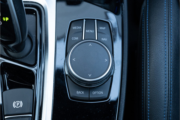 BMW X3 xDrive30e M Sport Panorama / Co-Pilot / Head-Up / HiFi / Trekhaak /