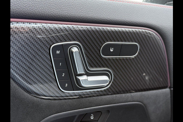 Mercedes-Benz GLA 200 Business Solution AMG | Pano | Memory | MultiBeam LED | Camera | 19 inch