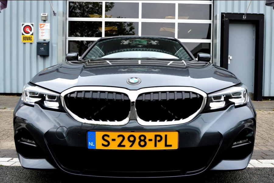 BMW 3-serie 330e High Executive AUT 292PK LED/LEER/NAV/LMV19
