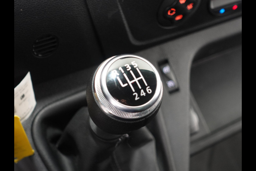 Opel Movano 2.3 Turbo L3H1 Bakwagen Bakwagen Meubelbak met Laadklep Airco Cruise Control Navigatie Zijdeur