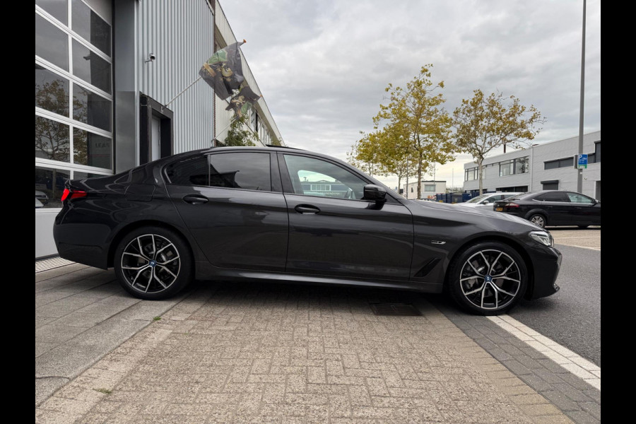 BMW 5 Serie 530e High Executive M-Sport 360º CAM/LEER/PANO