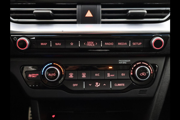 Kia e-Niro DYNAMIC 64 kWh 1e EIG.SOD ACCU 100% GARANTIE 2031* HALF LEDER. STOEL/STUUR VERWARMING . APPLE CARPLAY & ANDROID AUTO