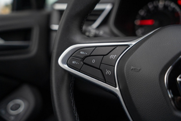 Renault Clio 1.0 TCe 90 Equilibre / Cruise / LED / Navi / Carplay