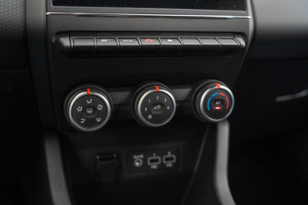 Renault Clio 1.0 TCe 90 Equilibre / Cruise / LED / Navi / Carplay