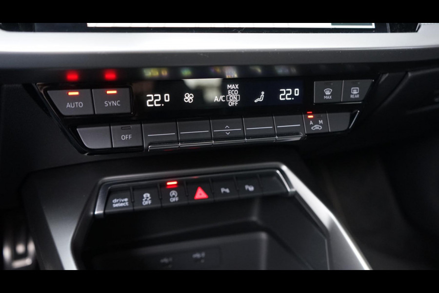 Audi A3 Sportback 35 TFSI 3x S-Line Black Optik AUTOMAAT-ACC-AUDI SOUND-CAMERA-CLIMA-KEYLESS-MATRIX LED-VIRTUEEL