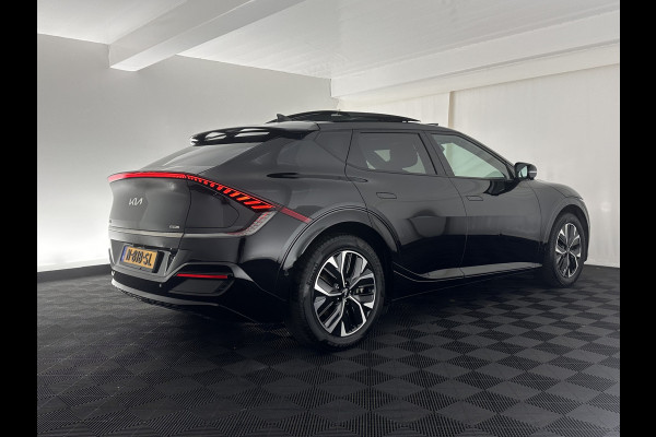 Kia Ev6 GT-Line 77.4 kWh (INCL.BTW) *AUT | PANO | HEAD-UP | LEATHER-ALCANTARA | ADAPTIVE-CRUISE | DIGI-COCKPIT | MERIDIAN-AUDIO | MEMORY-PACK | FULL-LED | KEYLESS | TOP-VIEW | DAB | BLIND-SPOT | NAVI-FULLMAP | PRIVAC