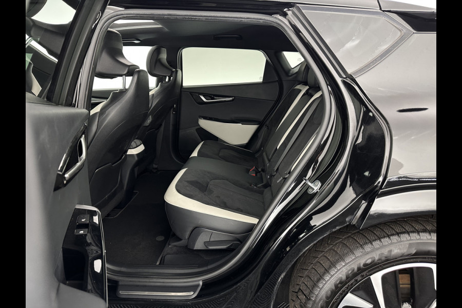 Kia Ev6 GT-Line 77.4 kWh (INCL.BTW) *AUT | PANO | HEAD-UP | LEATHER-ALCANTARA | ADAPTIVE-CRUISE | DIGI-COCKPIT | MERIDIAN-AUDIO | MEMORY-PACK | FULL-LED | KEYLESS | TOP-VIEW | DAB | BLIND-SPOT | NAVI-FULLMAP | PRIVAC
