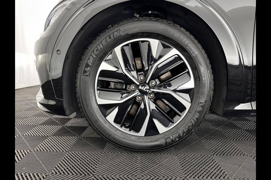 Kia Ev6 GT-Line 77.4 kWh (INCL.BTW) *AUT | PANO | HEAD-UP | LEATHER-ALCANTARA | ADAPTIVE-CRUISE | DIGI-COCKPIT | MERIDIAN-AUDIO | MEMORY-PACK | FULL-LED | KEYLESS | TOP-VIEW | DAB | BLIND-SPOT | NAVI-FULLMAP | PRIVAC
