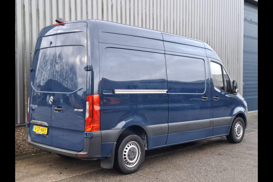 Mercedes-Benz Sprinter 311 CDI GB L2 FWD Functional 3.5T / AIRCO / CAMERA / 3 ZITS / DEALER ONDERHOUDEN / NAVI