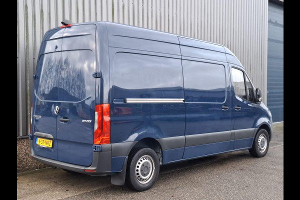 Mercedes-Benz Sprinter 311 CDI GB L2 FWD Functional 3.5T / AIRCO / CAMERA / 3 ZITS / DEALER ONDERHOUDEN / NAVI