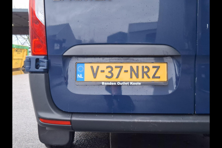 Mercedes-Benz Sprinter 311 CDI GB L2 FWD Functional 3.5T / AIRCO / CAMERA / 3 ZITS / DEALER ONDERHOUDEN / NAVI