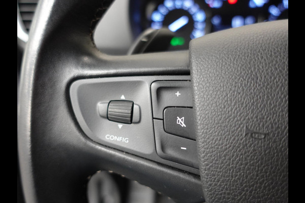 Opel Vivaro 145pk Automaat L3H1 Edition Dubbele Cabine Airco Cruise control Navigatie Trekhaak Carplay Camera Parkeersensoren