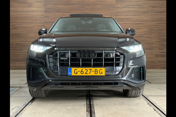 Audi Q8 55 TFSI quattro Pro Line Plus /BlackPACK/Luchtvering/PANO/ MATRIX LED/ 22INCH/ BANG&OLUFSEN/TREKHAAK