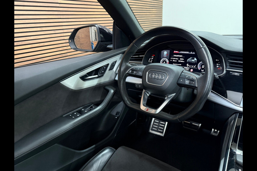 Audi Q8 55 TFSI quattro Pro Line Plus /BlackPACK/Luchtvering/PANO/ MATRIX LED/ 22INCH/ BANG&OLUFSEN/TREKHAAK