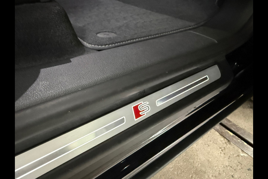 Audi Q8 55 TFSI quattro Pro Line Plus /BlackPACK/Luchtvering/PANO/ MATRIX LED/ 22INCH/ BANG&OLUFSEN/TREKHAAK