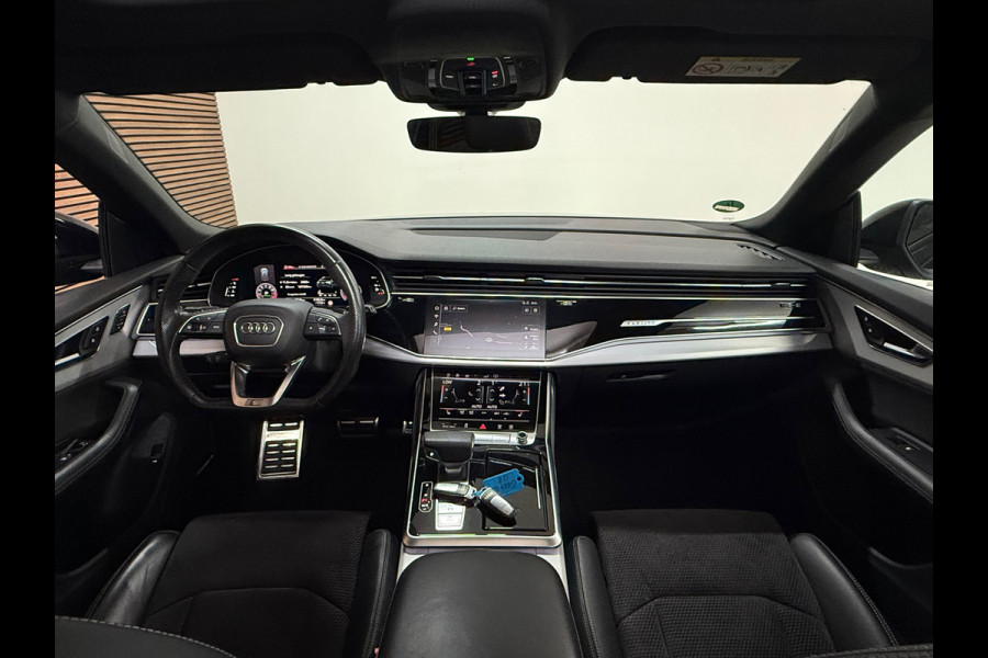 Audi Q8 55 TFSI quattro Pro Line Plus /BlackPACK/Luchtvering/PANO/ MATRIX LED/ 22INCH/ BANG&OLUFSEN/TREKHAAK