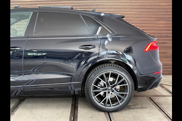 Audi Q8 55 TFSI quattro Pro Line Plus /BlackPACK/Luchtvering/PANO/ MATRIX LED/ 22INCH/ BANG&OLUFSEN/TREKHAAK
