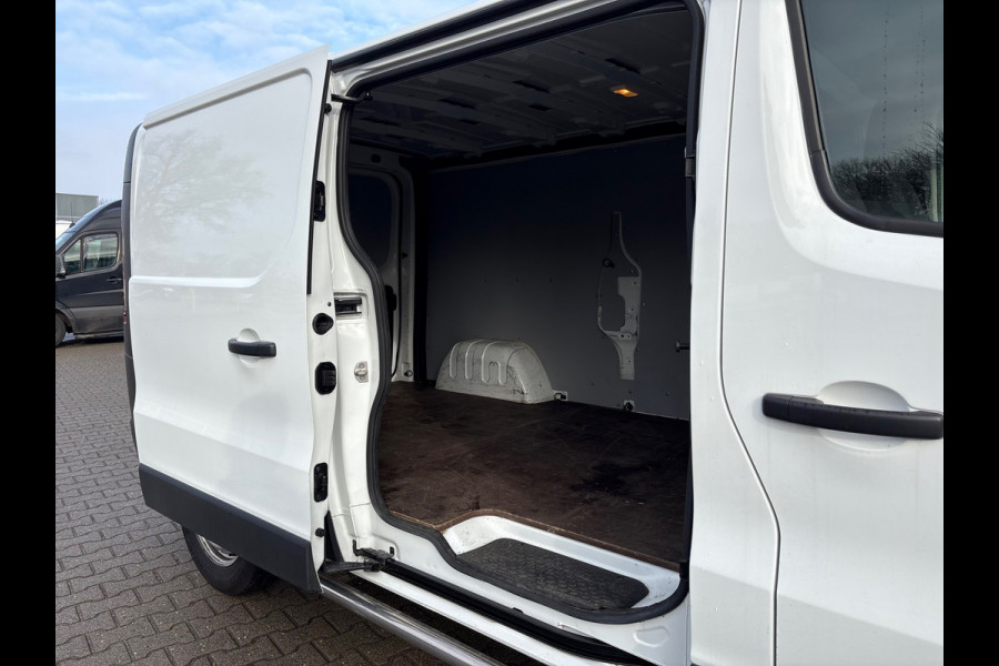 Nissan NV300 2.0 dCi 145 L2H1 AUTOMAAT