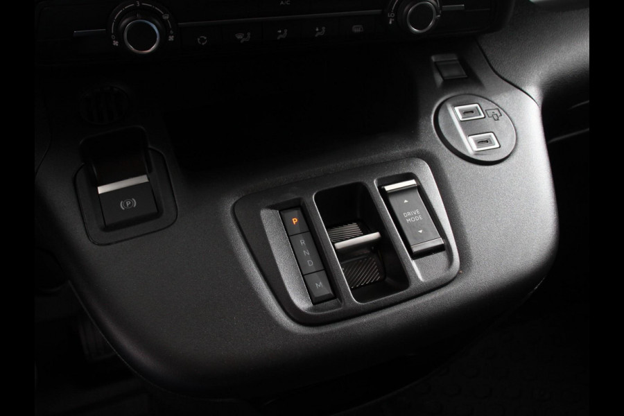 Opel Combo 1.5 BlueHDi 130 S&S L2 Automaat Apple Carplay / Android Auto Navigatie Trekhaak Airco Camera Cruise Control Parkeersensoren V+A DAB