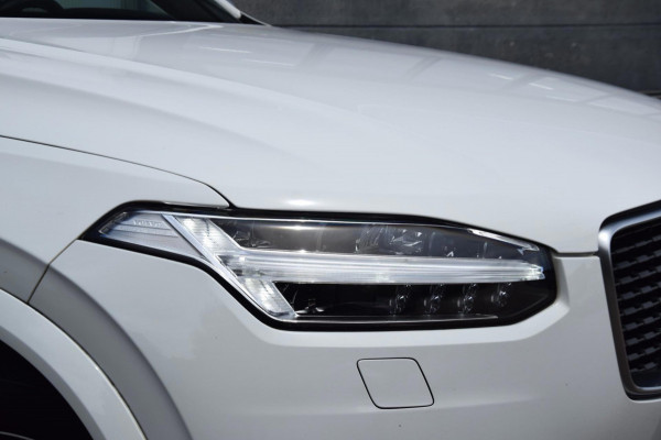 Volvo XC90 2.0 T5 AWD R-Design Scandinavian Line/Extra getinte ruiten