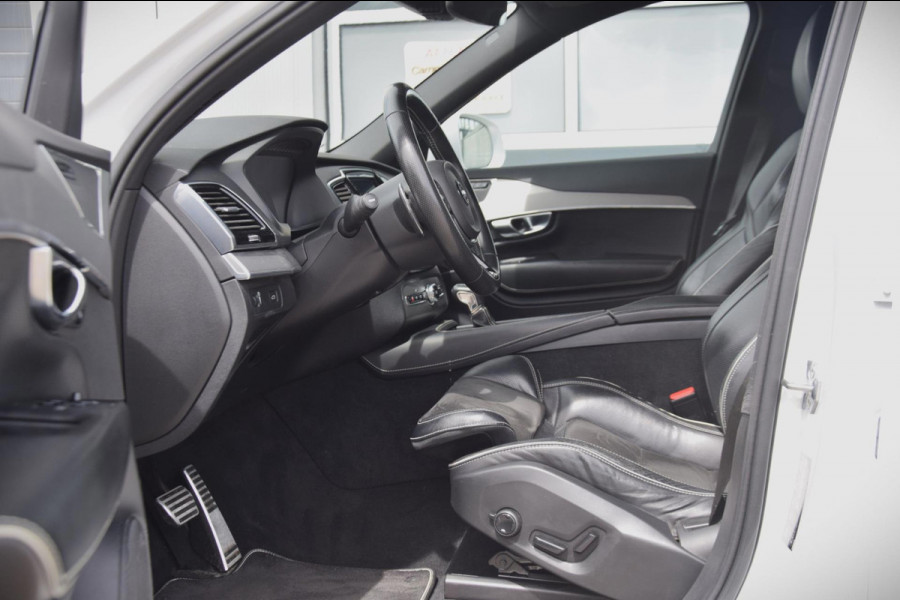 Volvo XC90 2.0 T5 AWD R-Design Scandinavian Line/Extra getinte ruiten