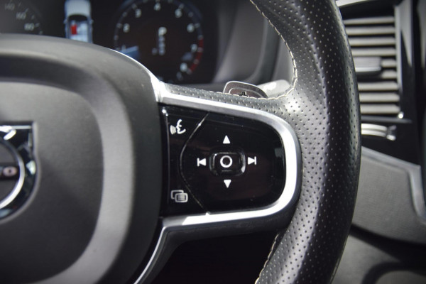 Volvo XC90 2.0 T5 AWD R-Design Scandinavian Line/Extra getinte ruiten
