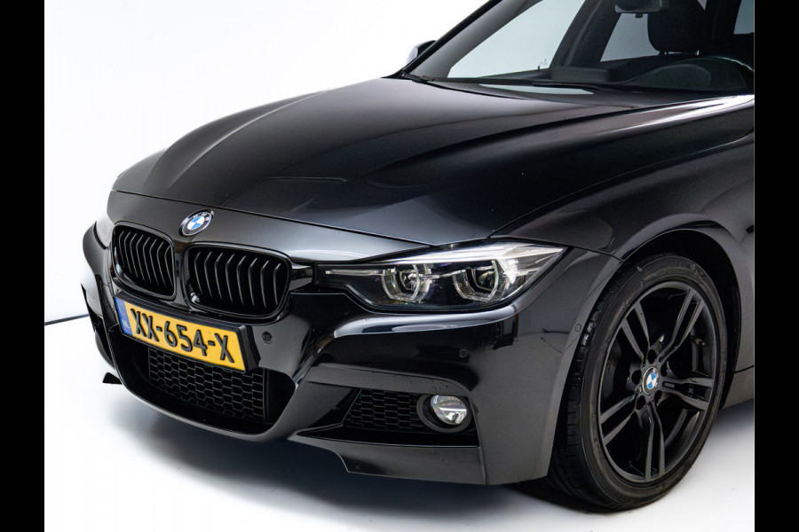 BMW 3 Serie Touring 318i M Sport Edition | Leer | Stoelverwarming | Elec. trekhaak | Navigatie pro | Camera | Cruise, LMV 18", Elec. achterklep