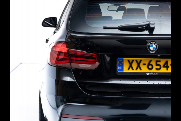 BMW 3 Serie Touring 318i M Sport Edition | Leer | Stoelverwarming | Elec. trekhaak | Navigatie pro | Camera | Cruise, LMV 18", Elec. achterklep