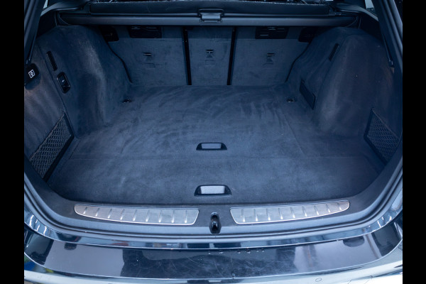 BMW 3 Serie Touring 318i M Sport Edition | Leer | Stoelverwarming | Elec. trekhaak | Navigatie pro | Camera | Cruise, LMV 18", Elec. achterklep
