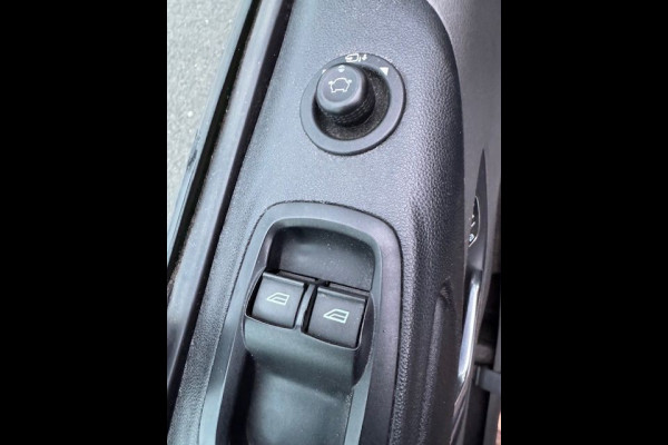 Ford Transit Custom 300 2.0 TDCI 130pk L2 H1 Trend 3Zits Euro6 173.000km Airco,Navi,Camera