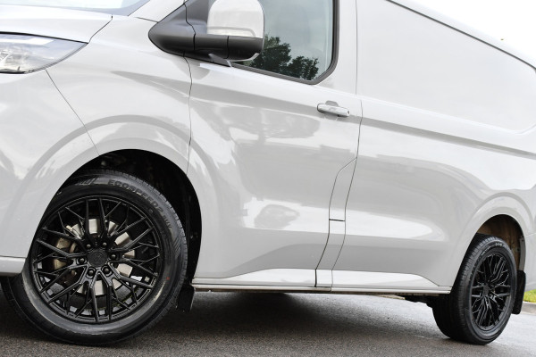 Ford Transit Custom 300 2.0 TDCI L1H1 Limited PB Edition Adaptieve Cruise, Camera, Carplay, 170pk, Stoelverwarming, LED, Automaat, Uniek!