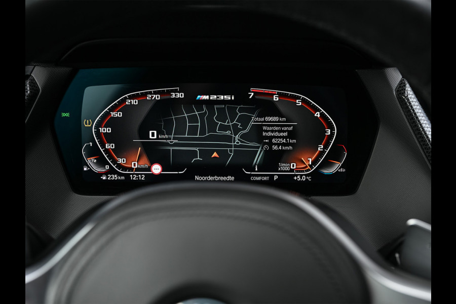 BMW 2 Serie Gran Coupé M235i xDrive High Executive · M-Sport · Panoramadak · Sport brakes · Memory Seats · Head-Up · Camera · Carplay · Comf