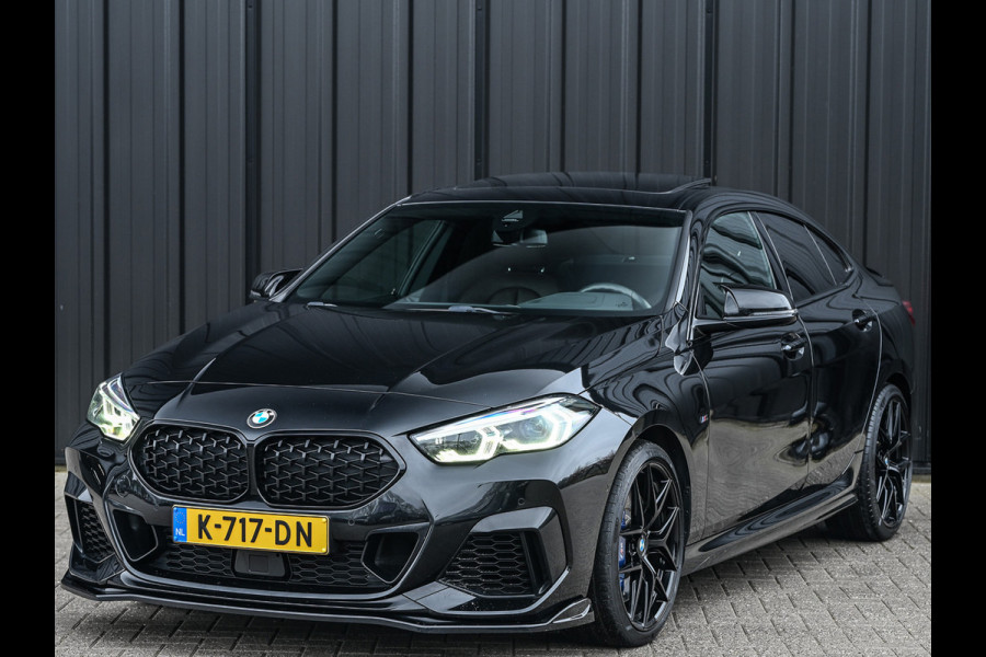 BMW 2 Serie Gran Coupé M235i xDrive High Executive · M-Sport · Panoramadak · Sport brakes · Memory Seats · Head-Up · Camera · Carplay · Comf