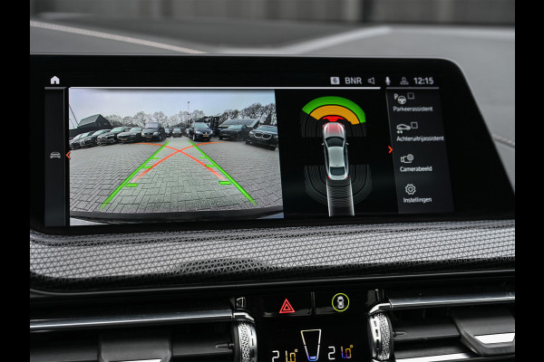 BMW 2 Serie Gran Coupé M235i xDrive High Executive · M-Sport · Panoramadak · Sport brakes · Memory Seats · Head-Up · Camera · Carplay · Comf