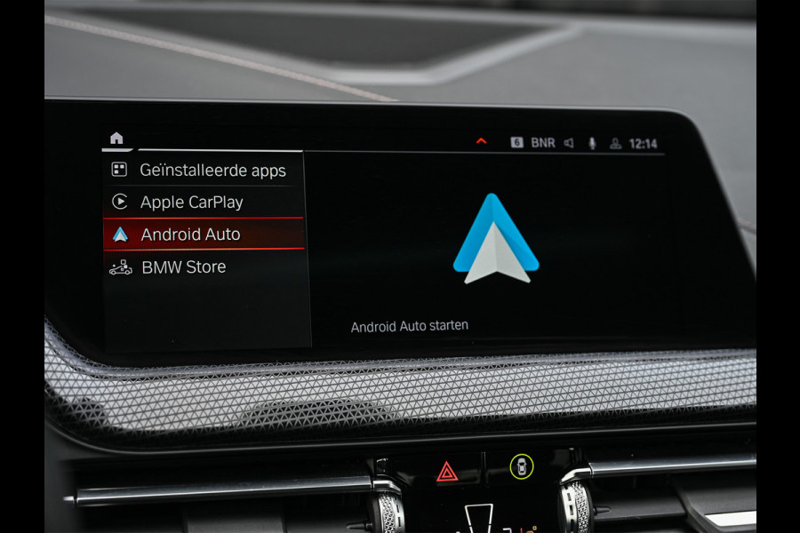 BMW 2 Serie Gran Coupé M235i xDrive High Executive · M-Sport · Panoramadak · Sport brakes · Memory Seats · Head-Up · Camera · Carplay · Comf